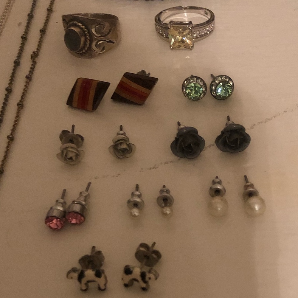 Beautiful Assorted Jewelry Bundle! - Picture 4 of 5